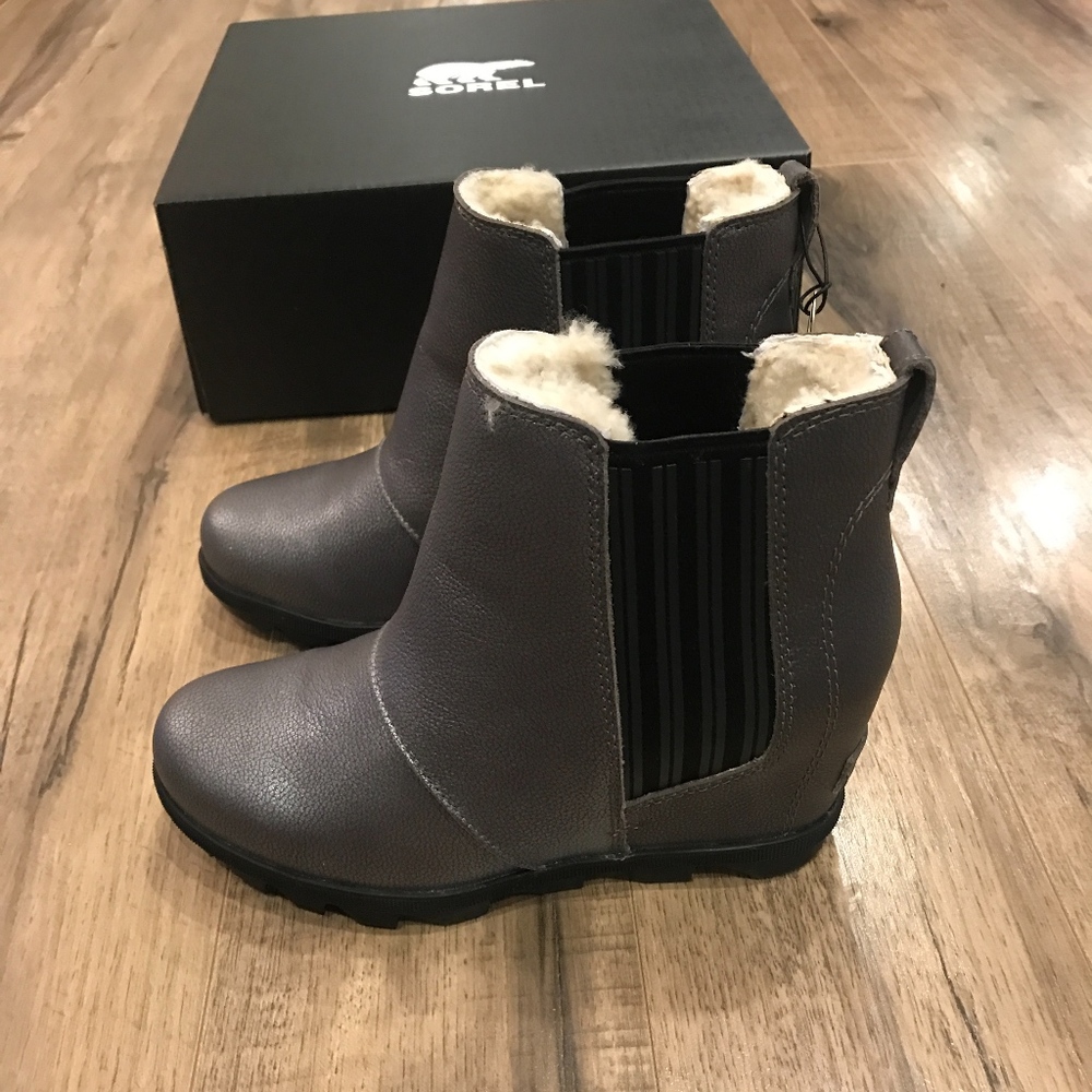 Sorel Joan of Arctic Wedge Chelsea Shearling Boot - Picture 7 of 8